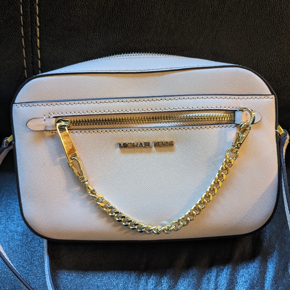 Michael Kors Jet Set Large Saffiano Leather Crossbody Bag in Pink